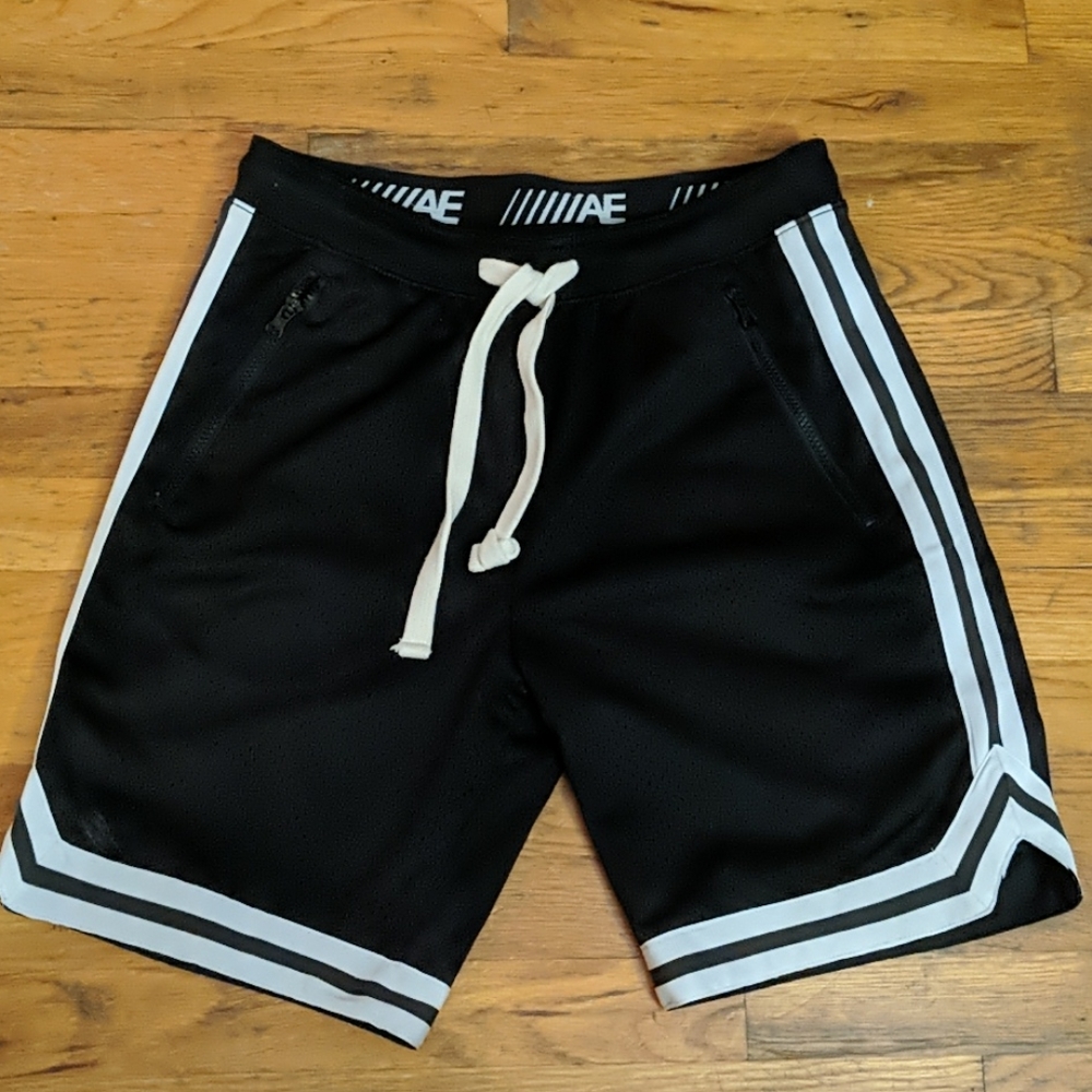 American Eagle Flex Shorts w/Drawstring..